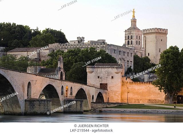 View at the bridge St. Benezet and the Palace of the Popes, Avignon, Vaucluse, Provence, France