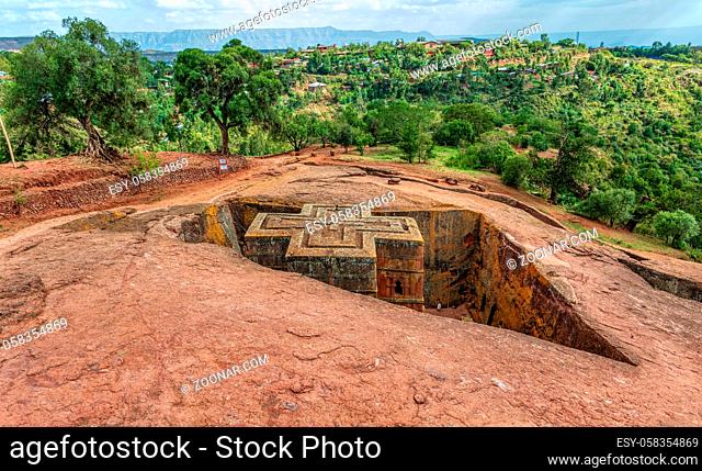 Rock-hewn Church of Saint George in the shape of a cross, Bete Giyorgis, monolithic church in Lalibela, UNESCO World Heritage Site Rock-Hewn Churches