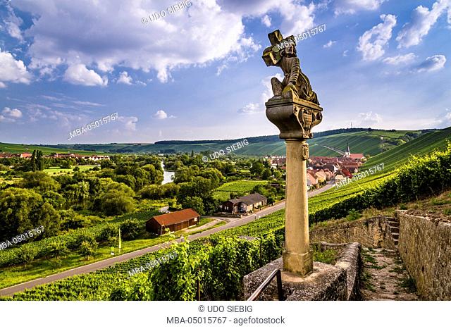 Germany, Bavaria, Lower Franconia, Mainfranken, Volkach, district Escherndorf (village Eschern), wayside shrine