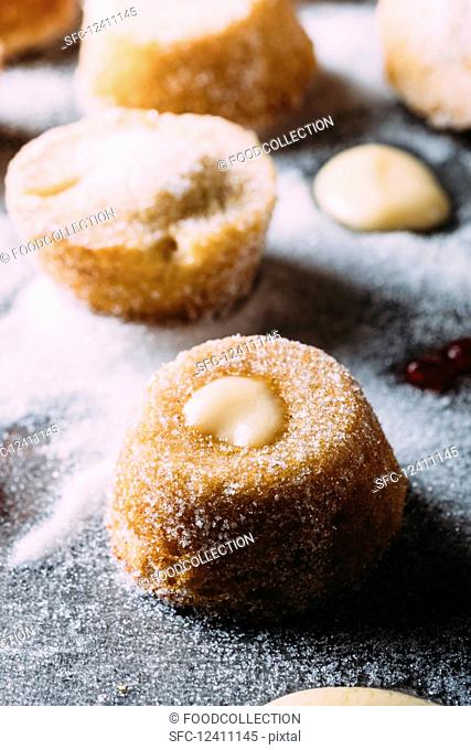 Mini custard doughnut muffins