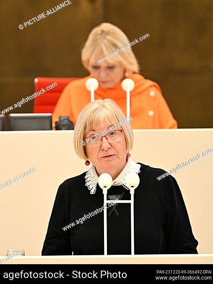 20 December 2023, Brandenburg, Potsdam: Christine Wernicke (no parliamentary group, formerly BVB/Free Voters) speaks during the special session of the...
