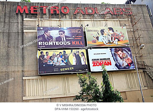 Bollywood cinema hall Metro theatre ; Dhobi Talao ; Vasudev Balwant Phadke Chowk ; Marine Lines ; Bombay Mumbai ; Maharashtra ; India NO MR