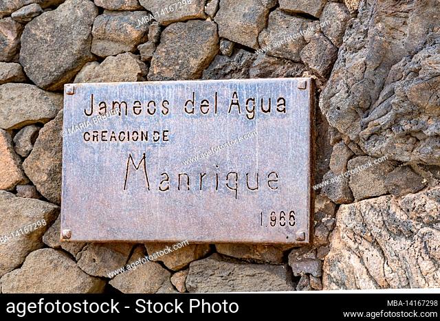 sign, jameos del agua, art and cultural site, built by césar manrique, spanish artist from lanzarote, 1919-1992, lanzarote, canaries, canary islands, spain