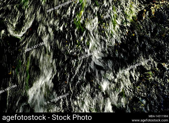 Europe, Germany, Hesse, hinterland, nature park Lahn-Dill-Bergland, flowing water of the river Lahn (seen from above)