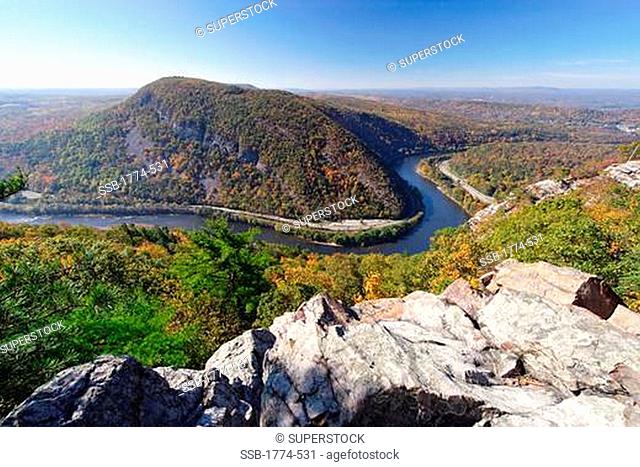 High angle view of a river passing through mountains, Mount Tammany, Delaware Water Gap, Delaware River, New Jersey, USA