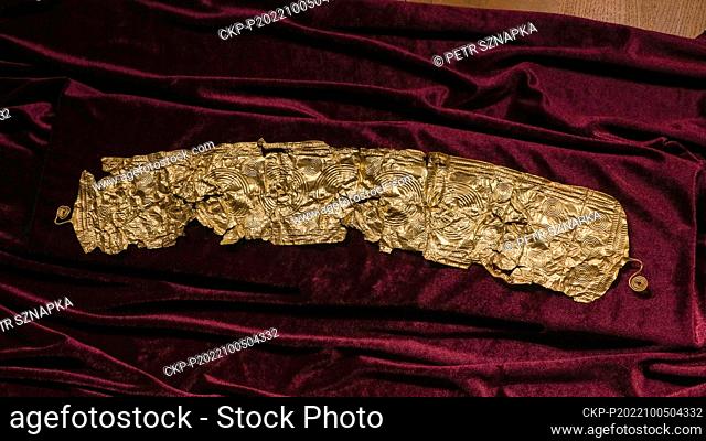 A farmer, who wished to remain anonymous, found a golden diadem from the Bronze Age in late September at a field, which is going to be displayed in the Bruntal...