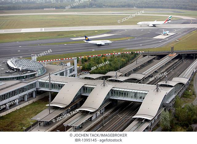 Flughafen Duesseldorf International Airport, airport railway station, Duesseldorf, North Rhine-Westphalia, Germany, Europe
