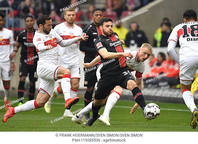 Kevin VOLLAND (Bayer Leverkusen), action, duels versus Andreas BECK (VFB Stuttgart) and Gonzalo CASTRO (VFB Stuttgart, left). Soccer 1. Bundesliga, 29