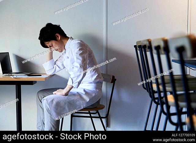 Japanese Chef Depressed In His Restaurant