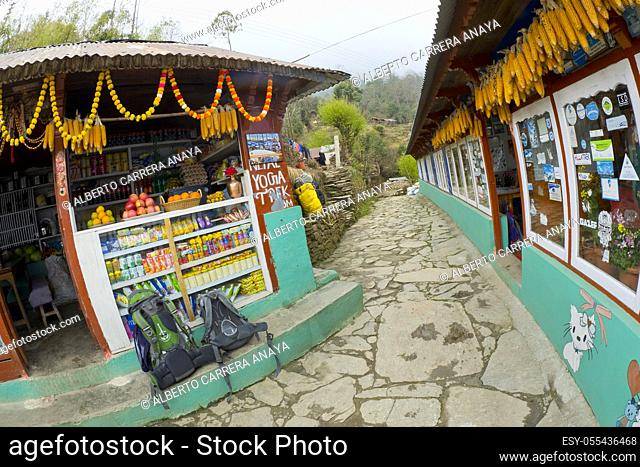 Mountain Footpath Shop, Trek to Annapurna Base Camp, Annapurna Conservation Area, Himalaya, Nepal, Asia