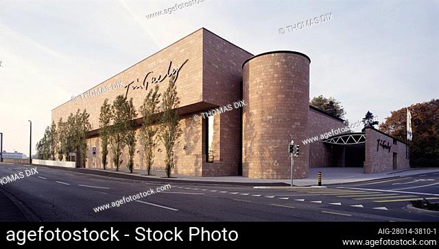Tinguely Museum in Basel, Schweiz, Vorderansicht, Mario Botta, 1993-96
