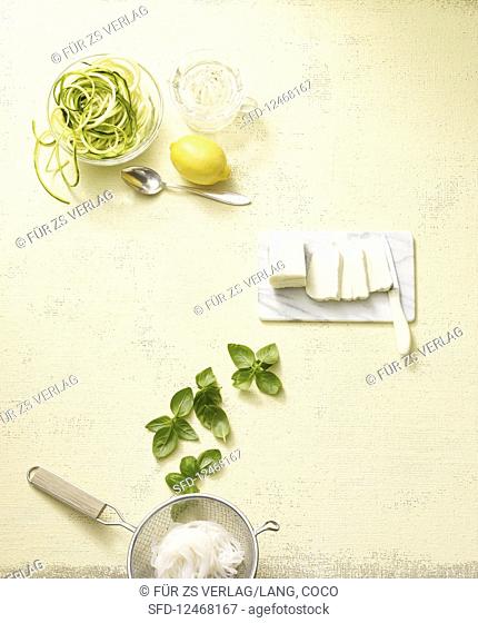 Ingredients for courgette pasta with halloumi (no carb)