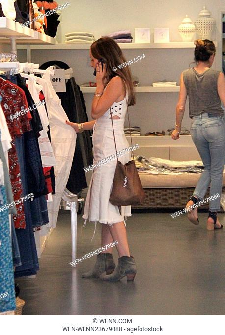 Jennifer Meyer, jewelry designer and wife of Tobey Maguire, goes shopping at Jill Roberts boutique in Beverly Hills Featuring: Jennifer Meyer Where: Los Angeles