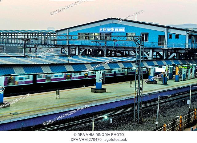 Ram Mandir Railway Station platform, Mumbai, Maharashtra, India, Asia