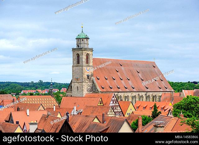 Germany, Bavaria, Dinkelsbühl, view to the cathedral