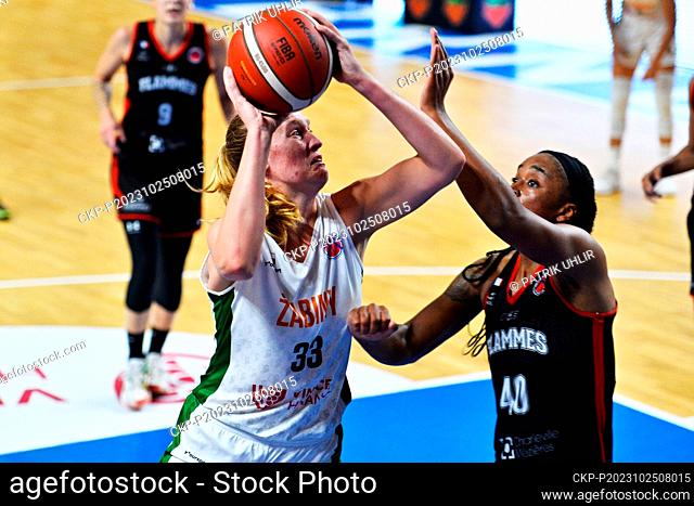 L-R Elissa Cunaneova (Brno) and Jasmine Walker (Ardennes) in action during the FIBA EuroCup Women, Round 3, Group A, match BK Zabiny Brno vs Flammes Carolo...