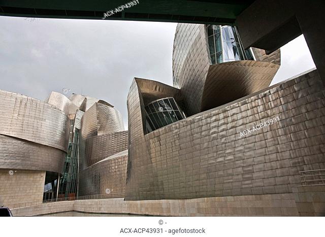 Guggeneim Museum Bilbao, designed by Frank Gehry, Bilbao, Spain, Europe