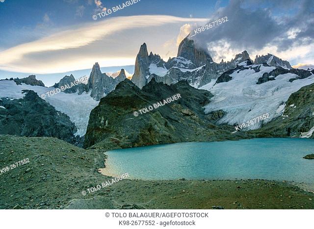 Argentina, Patagonia, Los Glaciares National Park, Laguna de los Tres, Cerro Chalten, Monte Fitz Roy