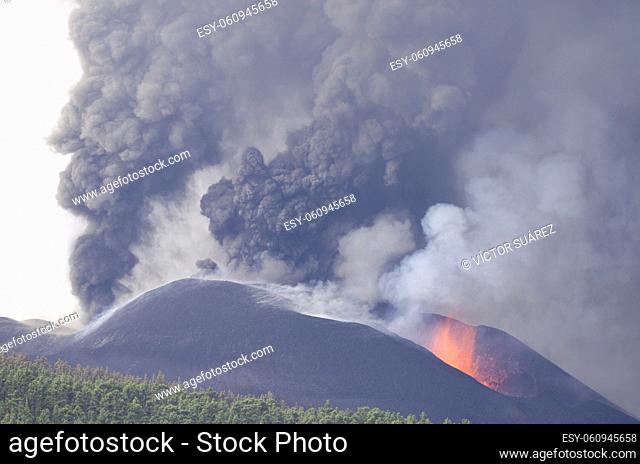 Volcanic eruption. Cumbre Vieja Natural Park. La Palma. Canary Islands. Spain