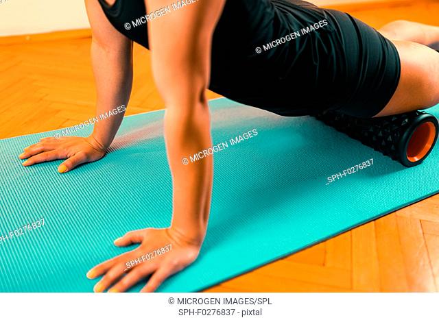 Foam roller quadriceps massage