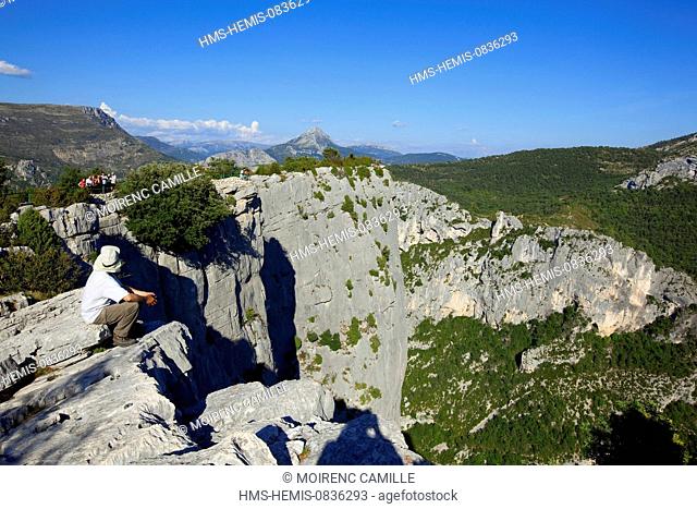 France, Alpes de Haute Provence, Parc Naturel Regional du Verdon (Natural Regional Park of Verdon), Verdon Gorges, near La Palud sur Verdon, The bar Escales