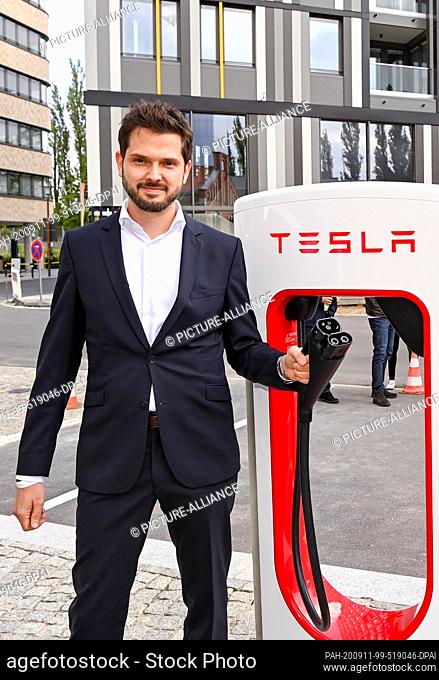 10 September 2020, Berlin: Simon Zwahlen, German head of Tesla, at the presentation of the latest generation of Tesla V3 Superchargers on the premises of the...