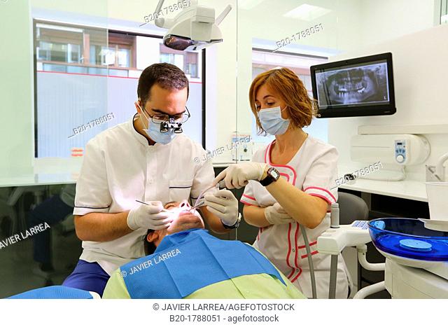 Dental intervention, Dental office/Dental surgery, Donostia-San Sebastián, Guipuzcoa, Basque Country, Spain