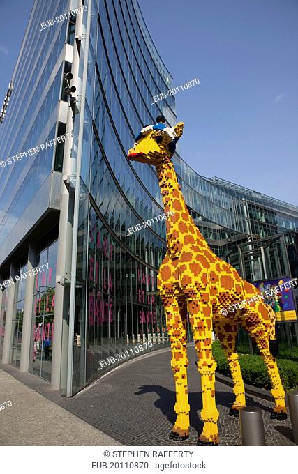 Mitte Potsdamer Platz Model of Giraffe outside the Legoland Discovery Centre