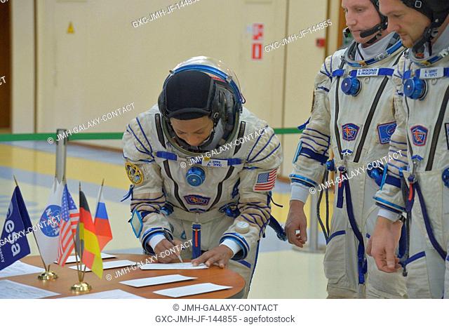 At the Gagarin Cosmonaut Training Center in Star City, Russia, Expedition 54-55 backup crewmember Jeanette Epps of NASA signs in for the crew's final...