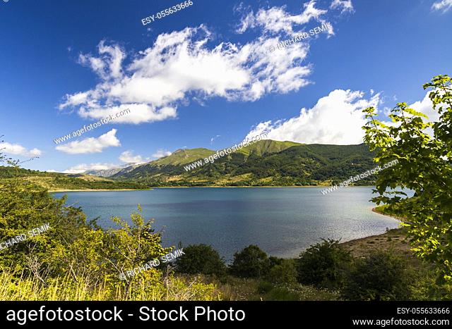 Lago di Campotosto in National Park Gran Sasso e Monti della Laga, Abruzzo region, Italy