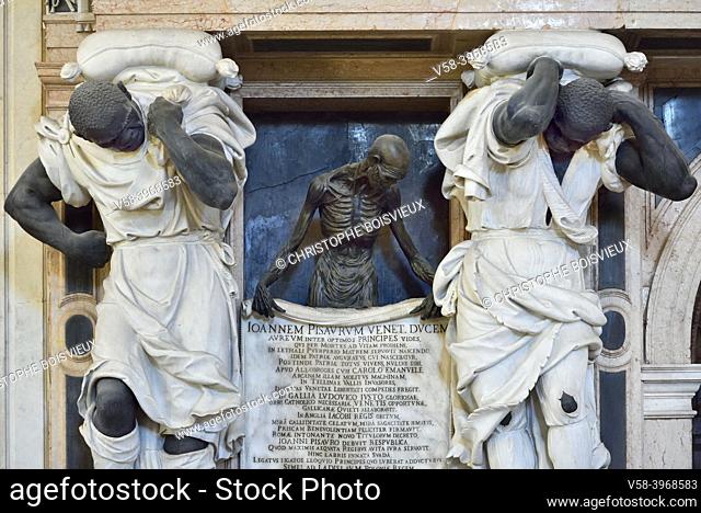 Italy, Unesco World Heritage Site, Venice, San Polo district, Basilica Santa Maria Gloriosa dei Frari, Monument to Doge Giovanni Pesaro, African caryatids
