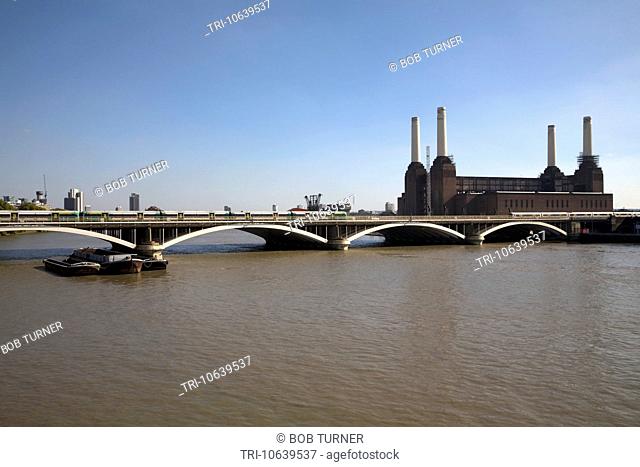 grosvenor railway bridge river thames london england
