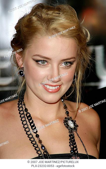 Beowulf (Premiere) Amber Heard 11-5-2007 / Westwood Village Theater / Los Angeles, CA / Paramount Pictures / Photo by Joe Martinez