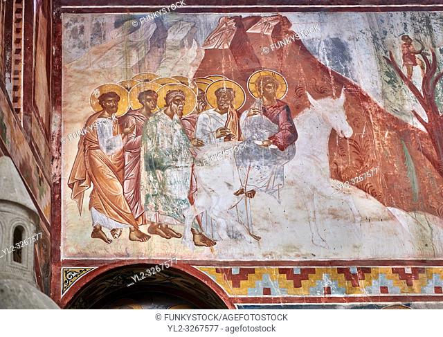 Pictures & images of the Byzantine fresco panels on the north wall of the Gelati Georgian Orthodox Church of the Virgin, 1106