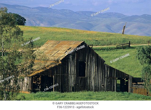 Barn in the foothills of the Sierra de Salinas, near Soledad, Monterey County, California