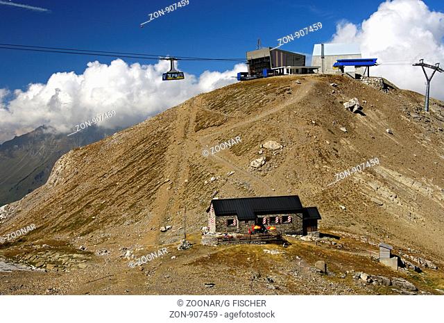 Berghütte Cabane des Diablerets des Schweizer Alpenclubs unterhalb der Mittelstation der Luftseilbahn Col du Pillon - Scex Rouge, Les Diablerets