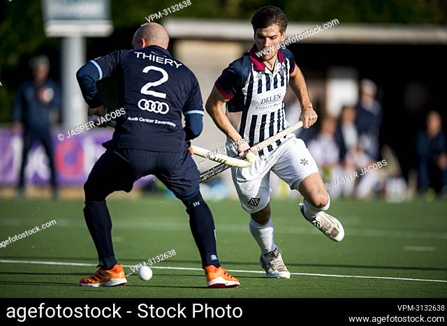 Oree's Dorian Thiery and Herakles' Joan Tarres fight for the ball during a hockey game between Oree and Herakles, on day ten of the Belgian Men Hockey League of...
