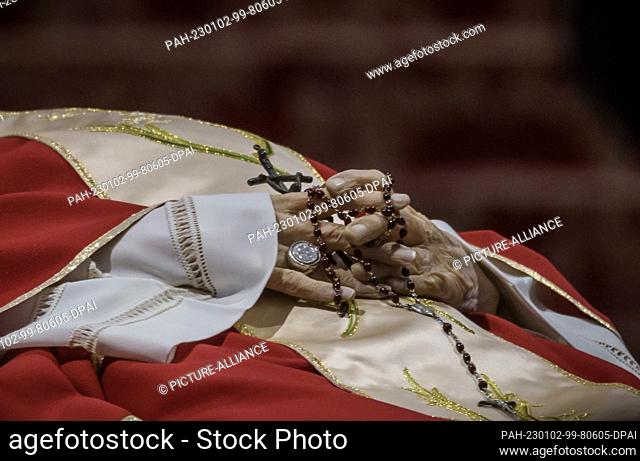 02 January 2023, Vatican, Vatikanstadt: The Vatican has precise protocols for action in many situations, but not for what to do after the death of a pope...