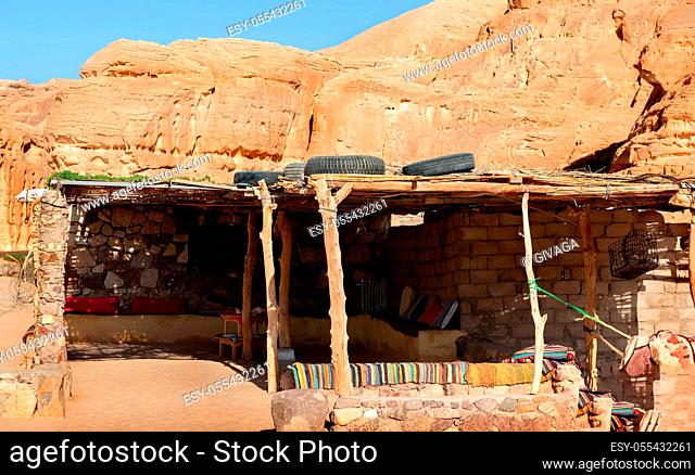 cabin, bedouin