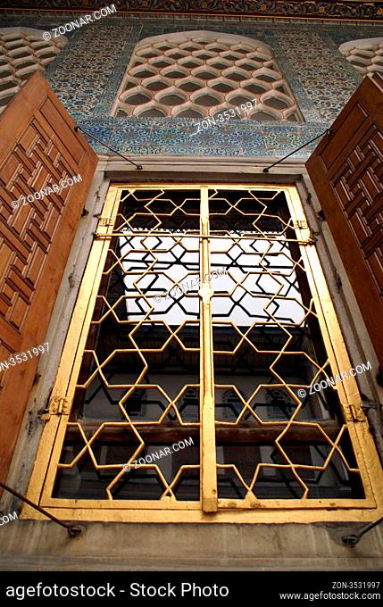 Golden window and wall of Harem in Topkapi palace, Istanbul