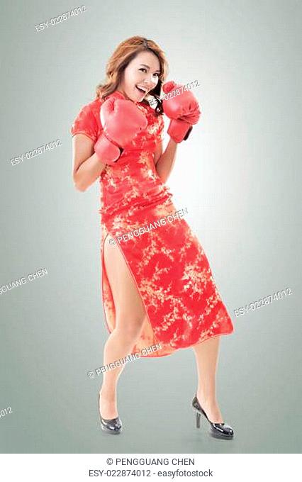 fighting Chinese woman