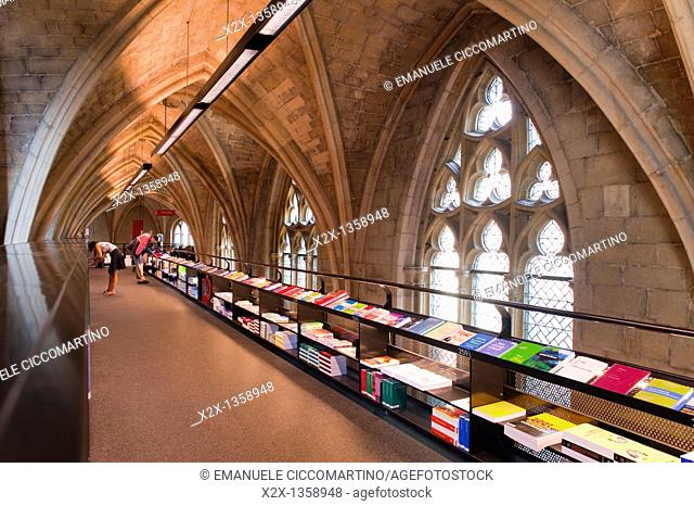 'Selexyz Dominicanen' Bookstore inside the 'Dominicanenkerk' Church, Maastricht, Limburg, The Netherlands, Europe