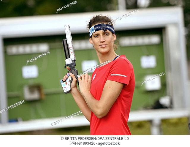 Modern pentathlete Lena Schoeneborn in action during a media day for the Olympic Games 2016 in Rio de Janeiro. PHOTO: BRITTA PEDERSEN/dpa | usage worldwide