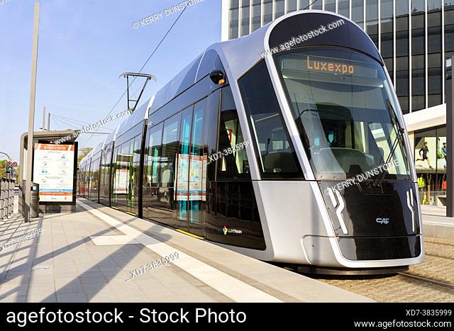 Europe, Luxembourg, Luxembourg City, Kirchberg, Modern Tram pulling up at the Philharmonie - Mudam Stop