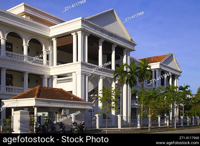 Malaysia, Penang, Georgetown, High Court Building, The High Court Building in Georgetown, Penang, Malaysia, is a landmark building declared a Heritage Site by...