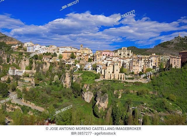 Cityscape, Jucar river gorge, Cuenca, UNESCO World Heritage Site, Castilla La Mancha, Spain