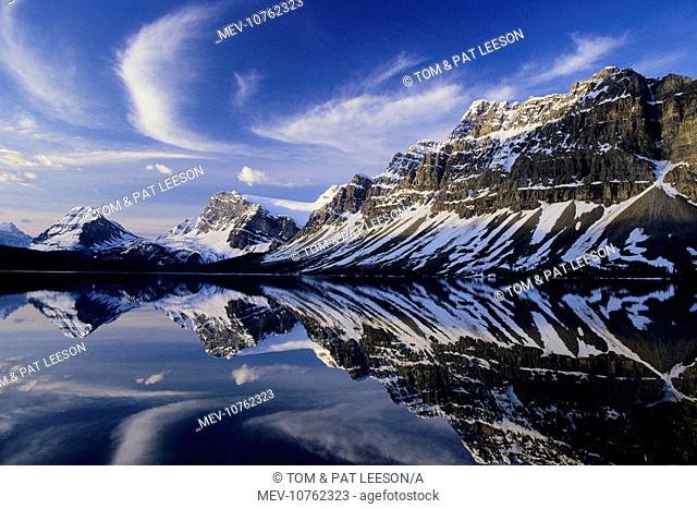 Bow Lake, Crowfoot Mountain and Glacier