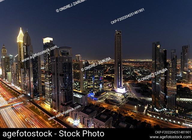 night view to city and buildings, skyscrapers, towers (CTK Photo/Ondrej Zaruba)