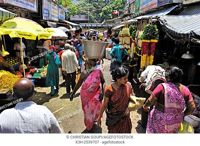 busy shopping street at George Town neighbourhood, downtown Chennai Madras, Coromandel Coast, Tamil Nadu state, South India, Asia