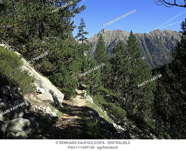 Hike in the National Park Aiguestortes along the Monastero Valley in the Spanish Pyrenees, recorded on 14.09.2018 | usage worldwide